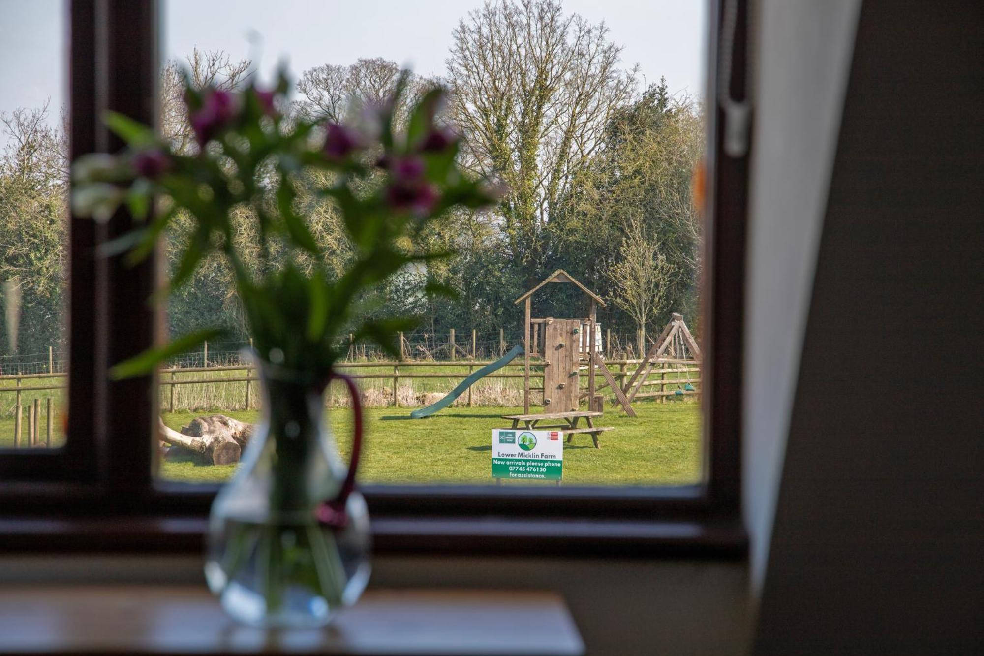 Charlie'S Cottage With Alpacas And 7Mins Drive To Alton Towers Denstone Kültér fotó